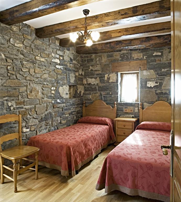 Apartamentos Casa Buisan Broto Værelse billede