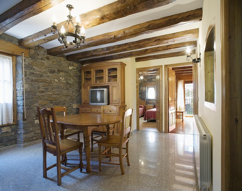 Apartamentos Casa Buisan Broto Værelse billede
